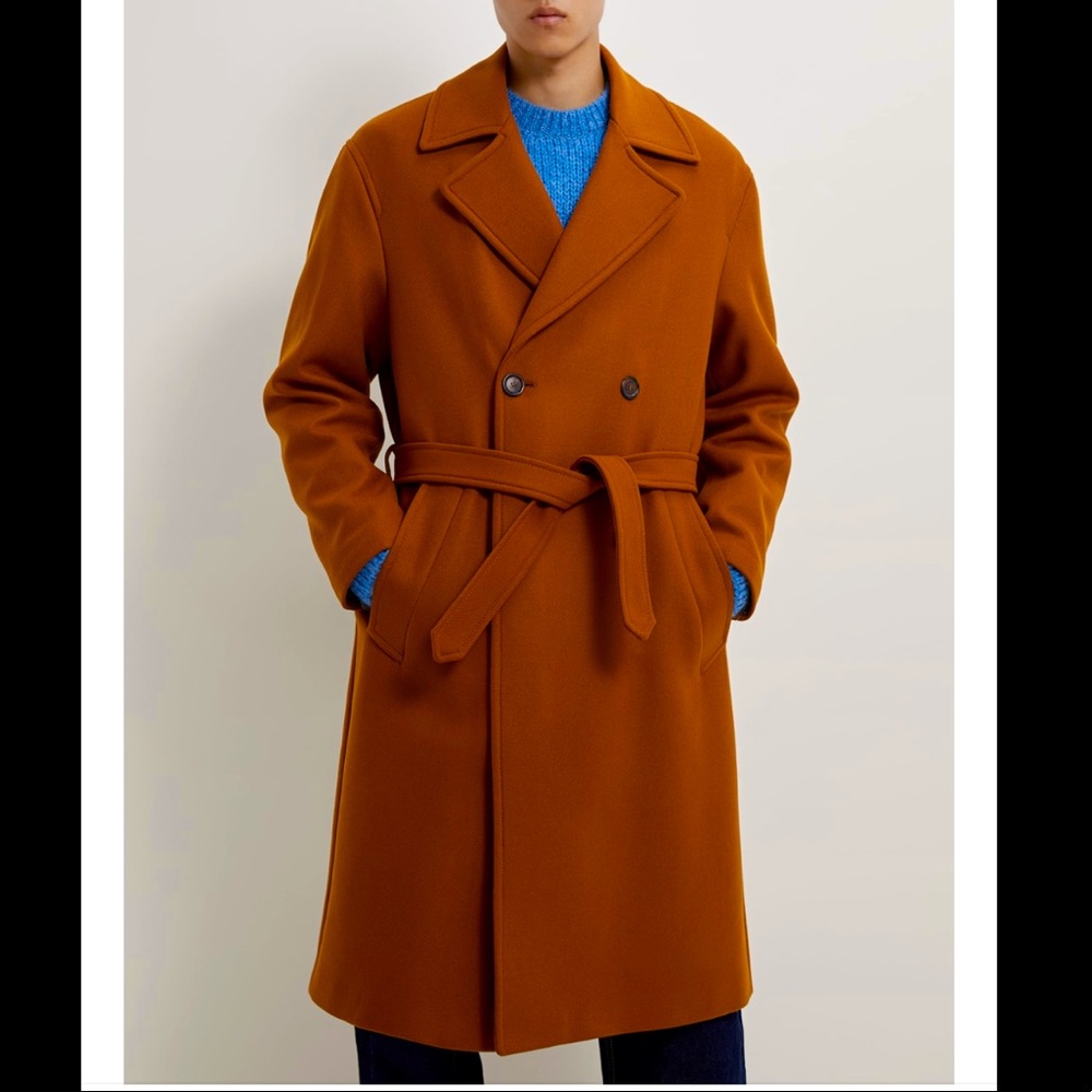 Zara’s Belted double-breasted coat